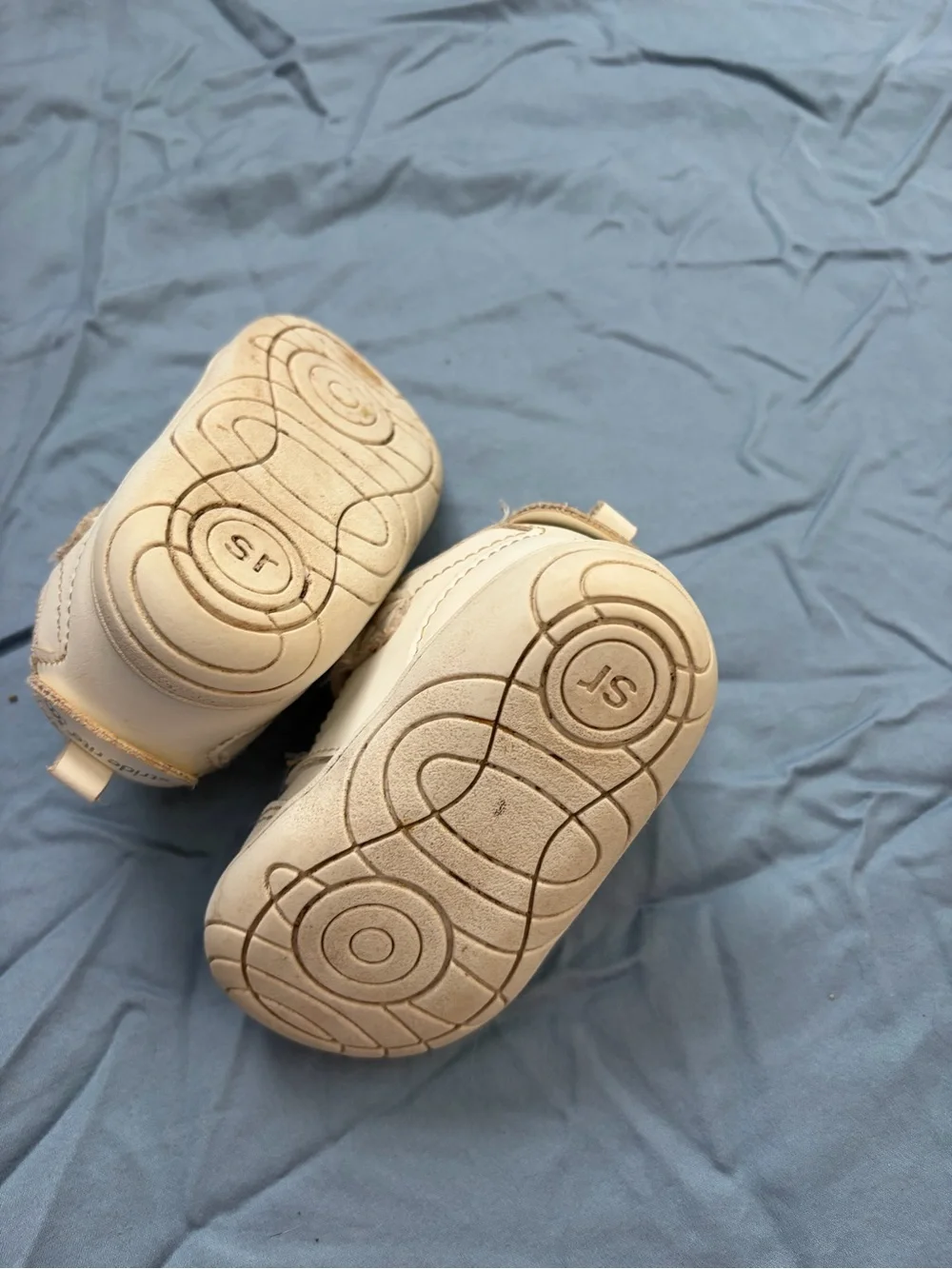 Stride Rite Taye Cream Velcro Walker Sneakers